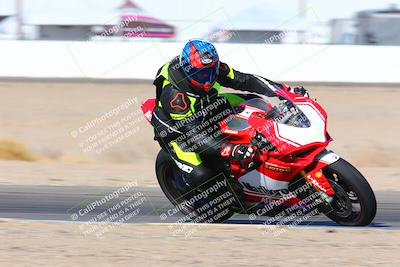 media/Jan-08-2022-SoCal Trackdays (Sat) [[1ec2777125]]/Turn 15 Inside (950am)/